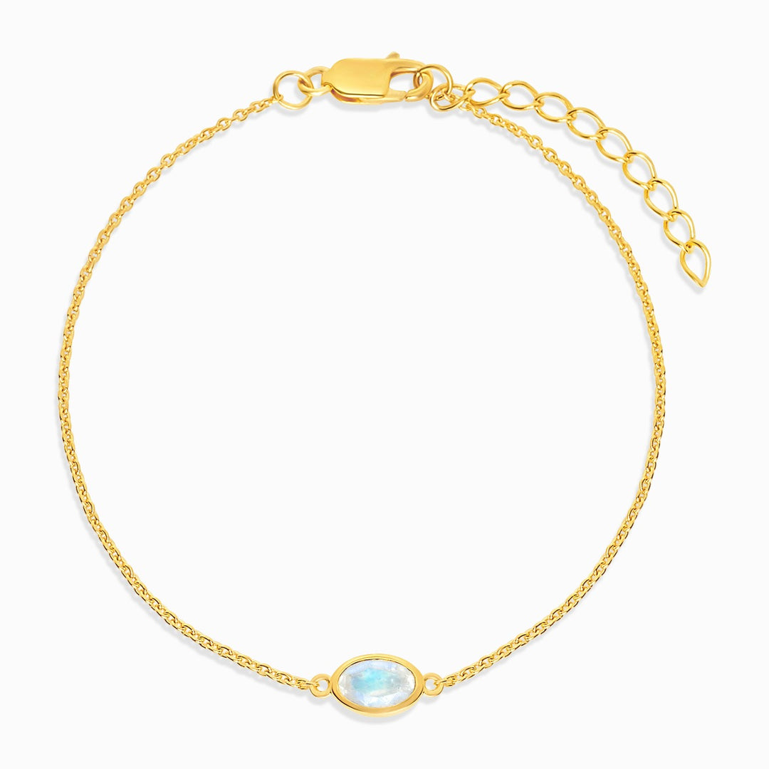 Crystal bracelet in gold with June birthstone Moonstone. Bracelet with gemstone Rainbow Moonstone in gold.