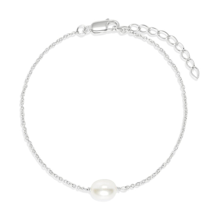 Pearl bracelet in sterling silver. Bracelet with freshwater pearl in silver.