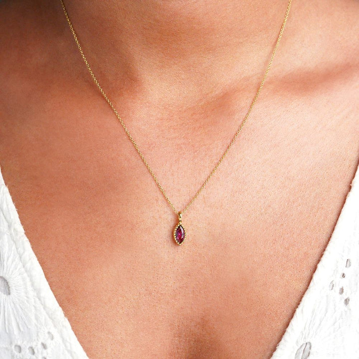 Pendant Flora One Leaf Rhodolite Gold