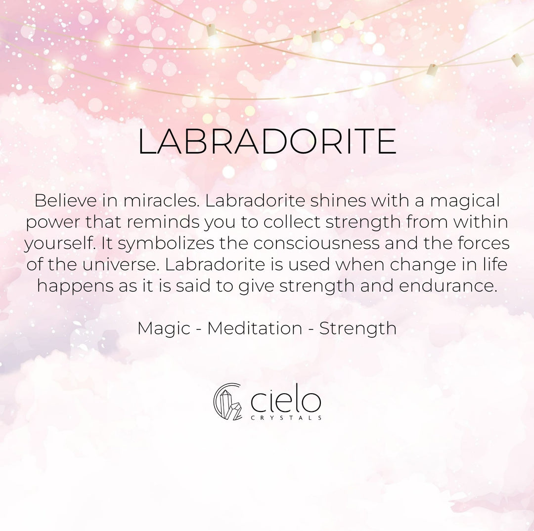 Labradorite information and meaning. Gemstone Labradorite gives inner strength.
