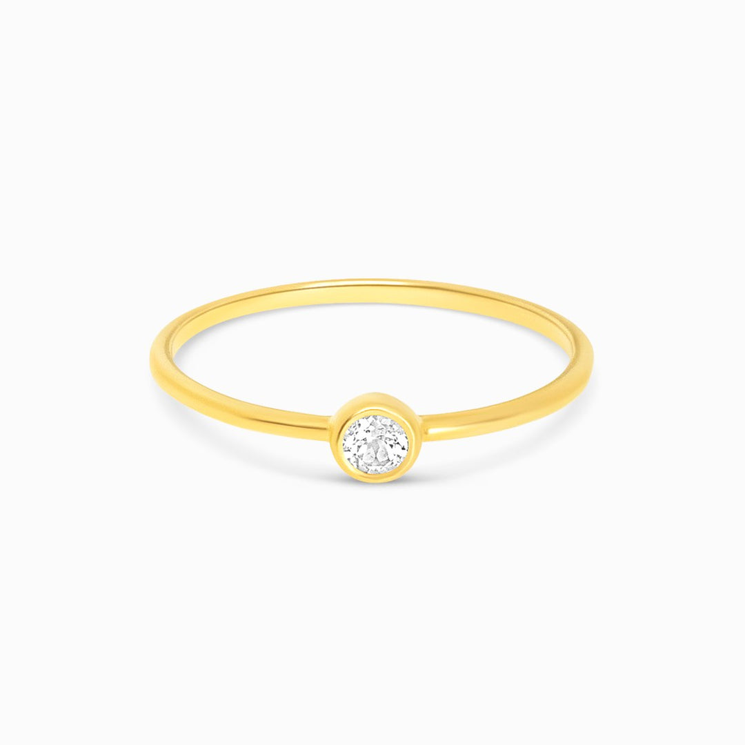 Crystal ring with white Topaz in gold. Gold ring with gemstone White Topaz, which is April's birthstone.