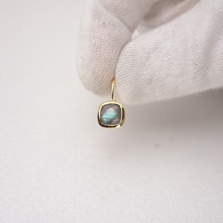 Gemstone earrings with Labradorite in gold. Elegant crystal earrings with Labradorite.