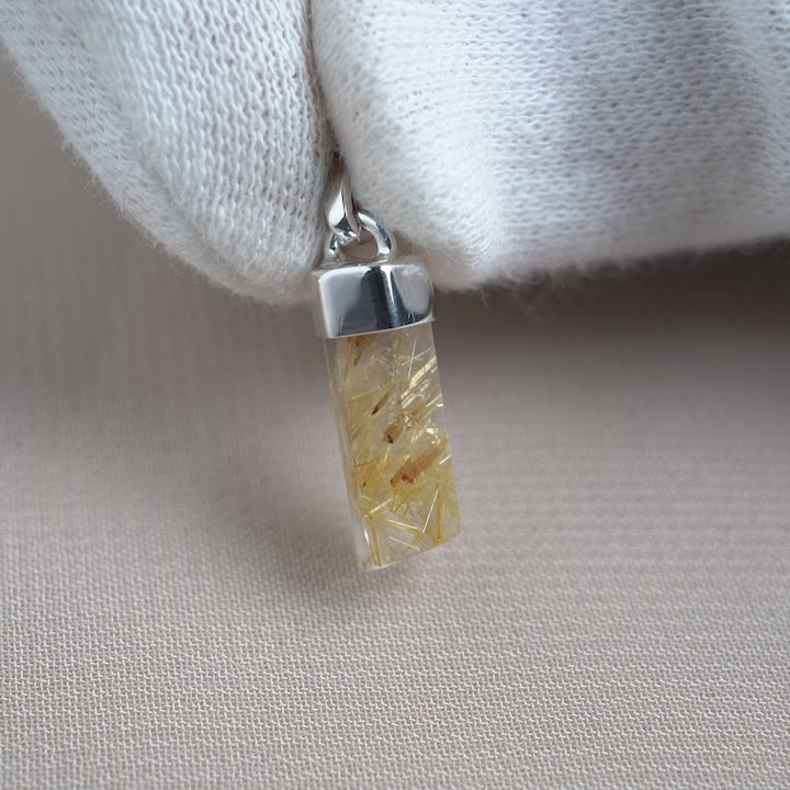 Rutile Quarts pendant in silver. Gemstone point with Rutile Quarz for necklace.