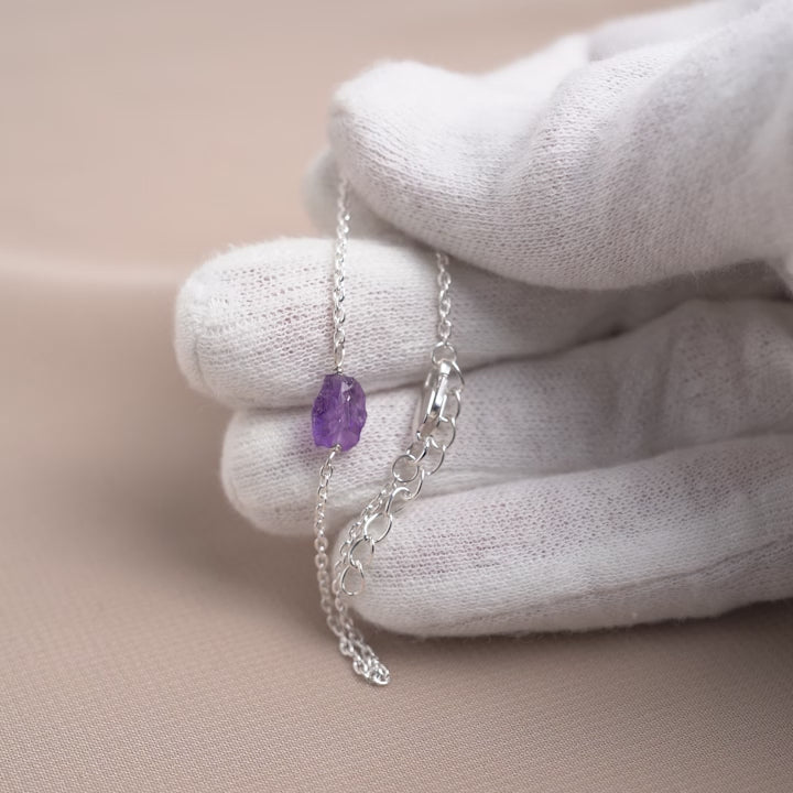 Silverbracelet with purple gemstone Amethyst. Raw mini Amethyst bracelet in silver.