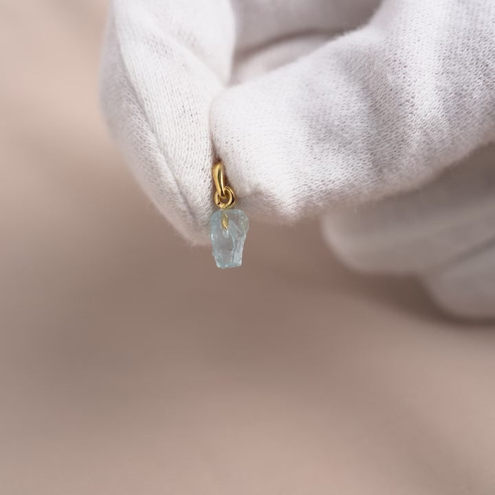 Charm Raw Mini Aquamarine Gold