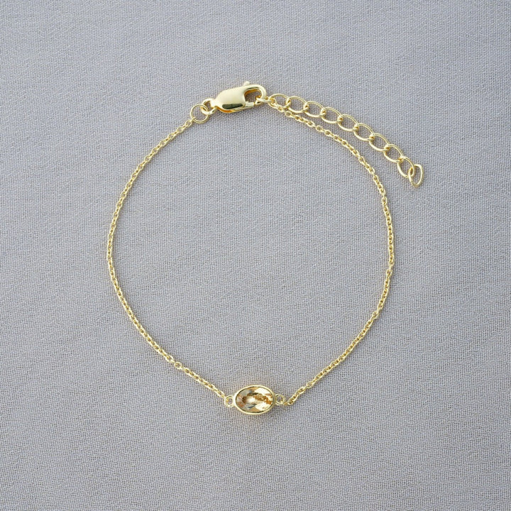 Citrine bracelet in gold. Crystal bracelet with crystal Citrine in gold.