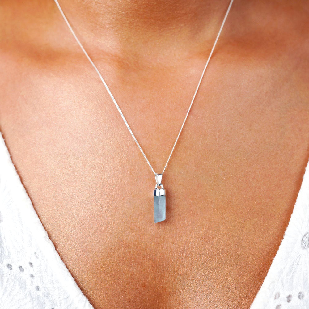 Necklace with crystal point in Aquamarine, a beautiful blue stone. Jewelery with Aquamarine which is the stone of communication and the birthstone of march.