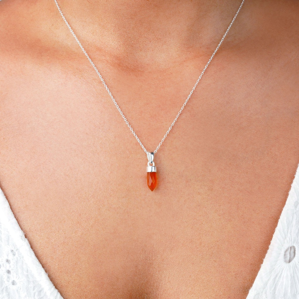 Necklace with orange Carnelian in gold. Crystal necklace with Carnelian.