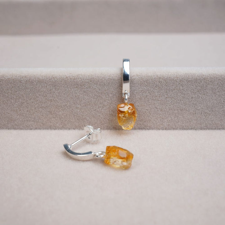 Beautiful Citrine earrings in silver. Crystal earrings with yellow raw crystal Citrine.