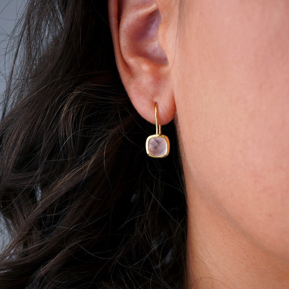 Earrings with crystal Rose quartz that symbolizes love. Elegant crystal earrings with the pink gemstone Rose Quartz.
