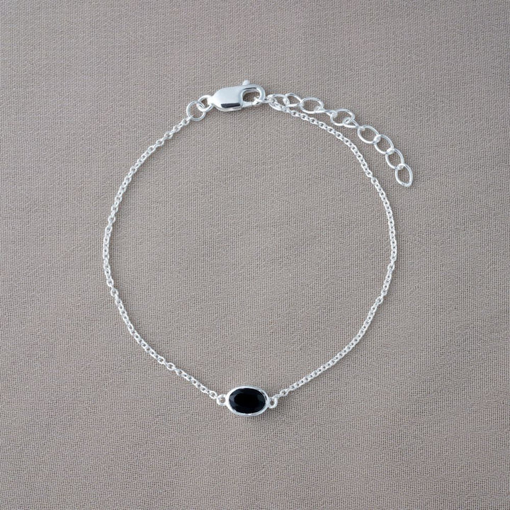 Bracelet with July birthstone Onyx. Silver bracelet with black crystal Onyx.