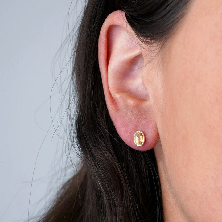 Silver earrings with November birthstone Citrine. Crystal earrings with Citrine in silver.